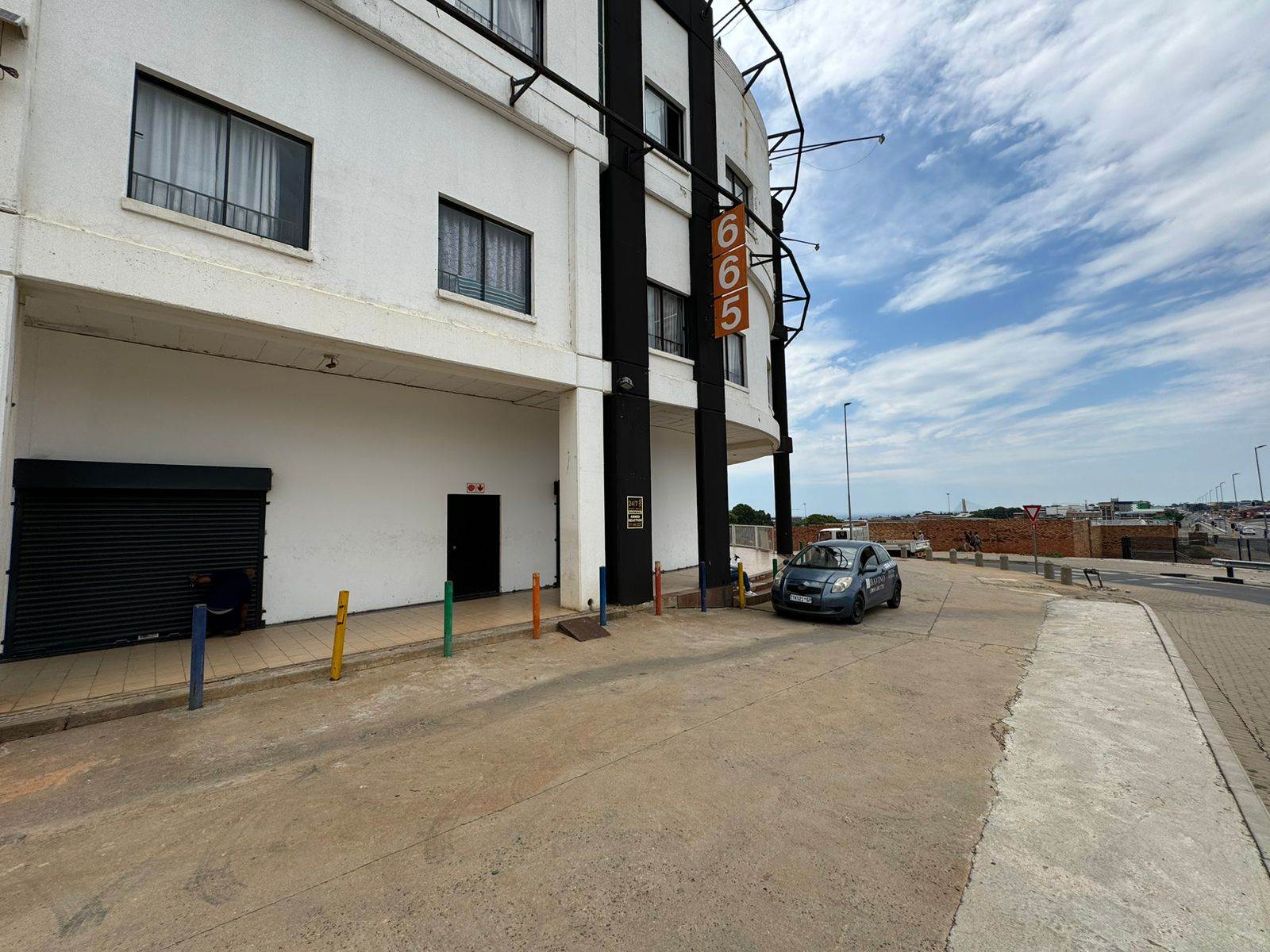65.6  m² Commercial space in Wynberg photo number 3