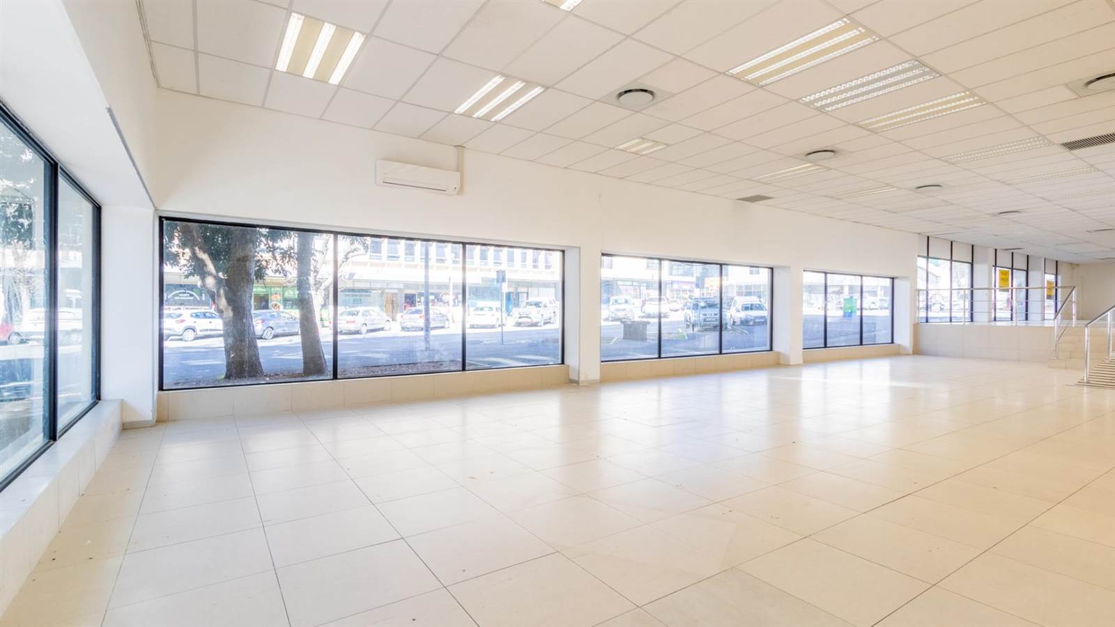 2194  m² Commercial space in Paarl photo number 13