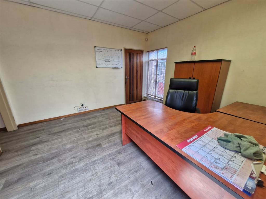450  m² Industrial space in Witbank Central photo number 24