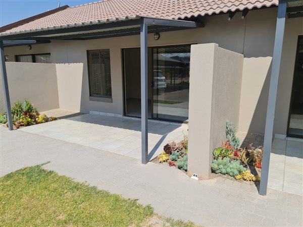 2 Bed Townhouse in Heatherdale