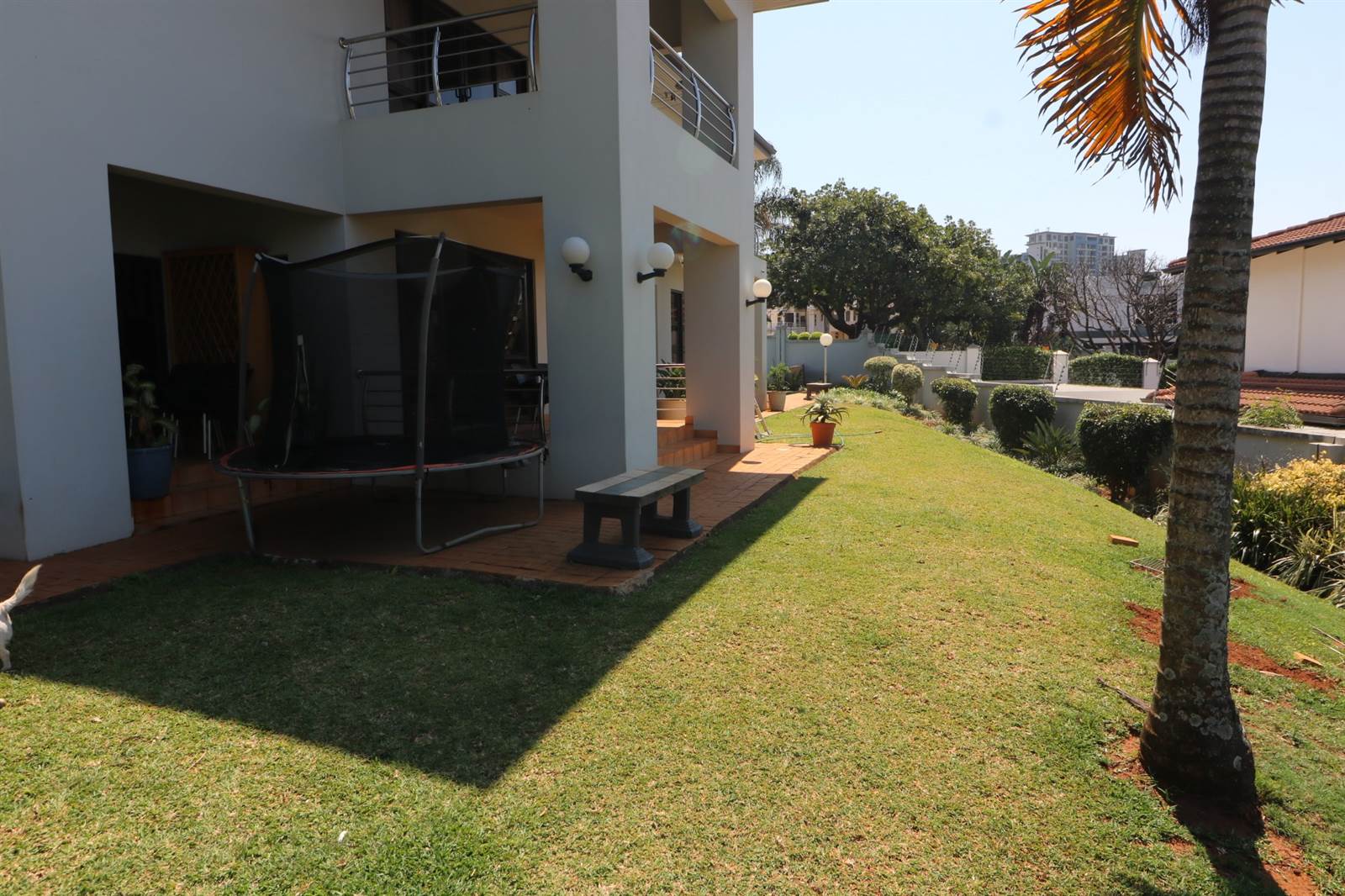 6 Bed House in Umhlanga Rocks photo number 14