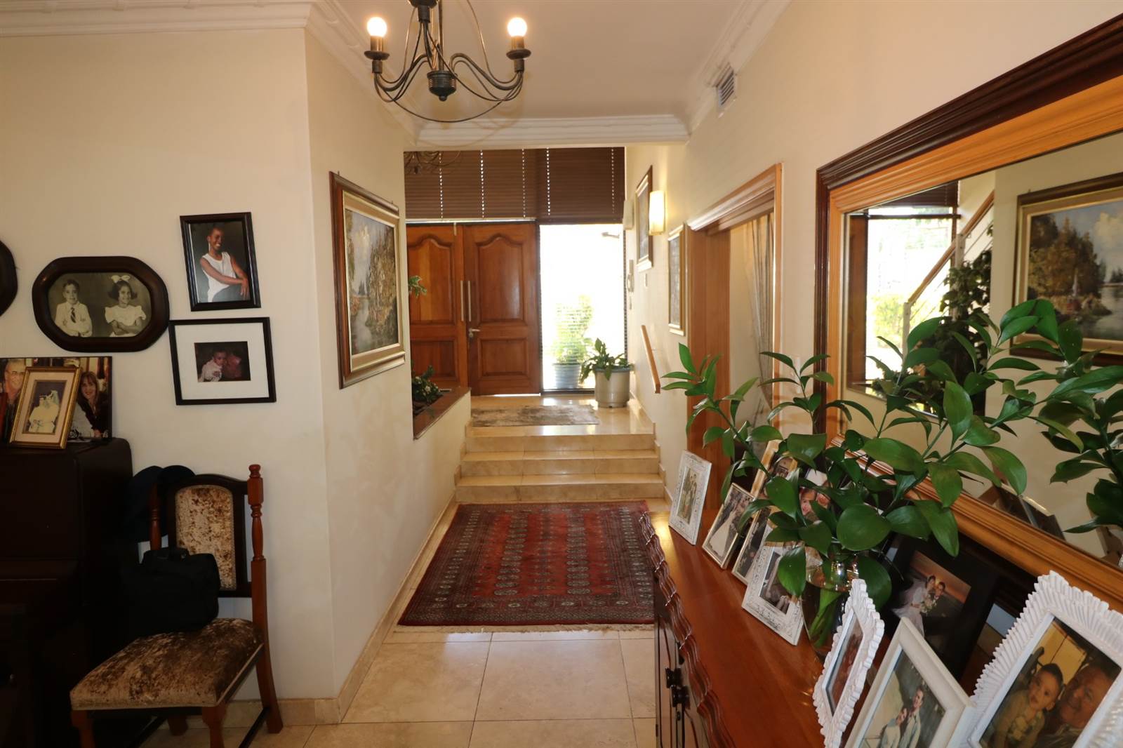 6 Bed House in Umhlanga Rocks photo number 17
