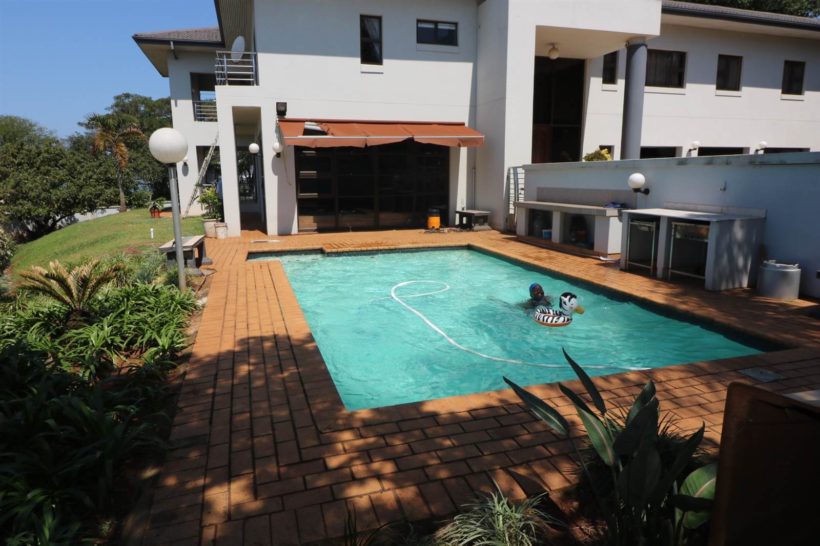 6 Bed House in Umhlanga Rocks photo number 16