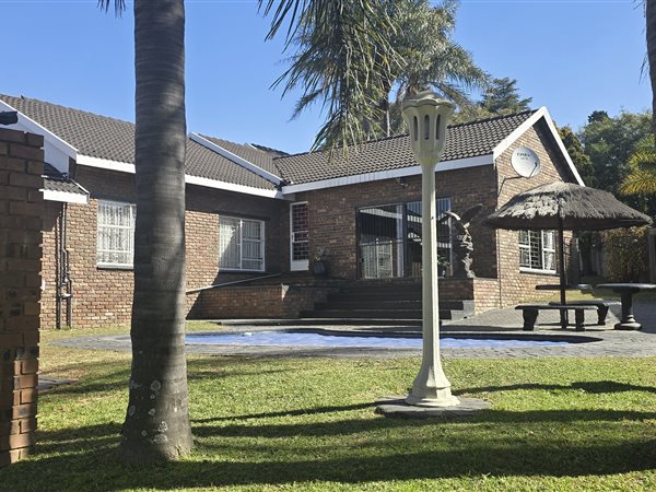 3 Bedroom House 3 Bedroom House