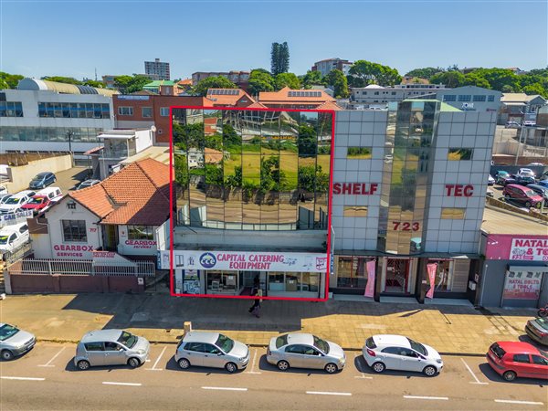 900 m² Commercial space 900 m² Commercial space