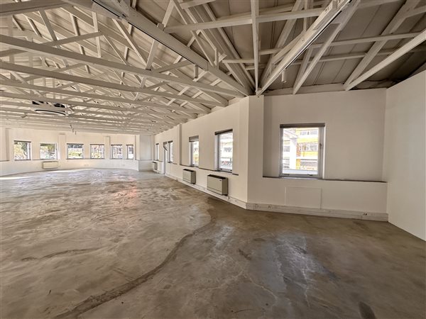 316  m² Commercial space