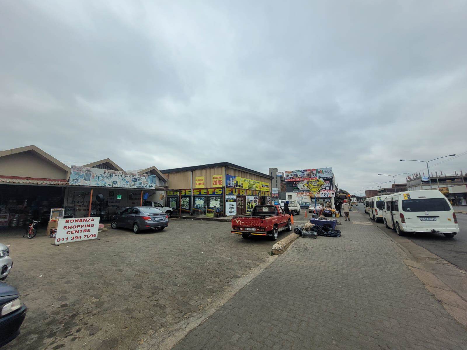 2155  m² Commercial space in Kempton Park Central photo number 9
