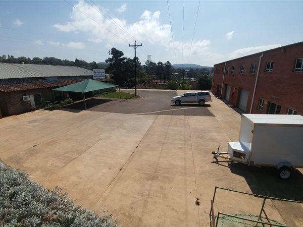 1 350 m² Commercial space 1 350 m² Commercial space