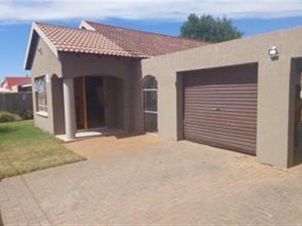 3 Bed House in South Ridge