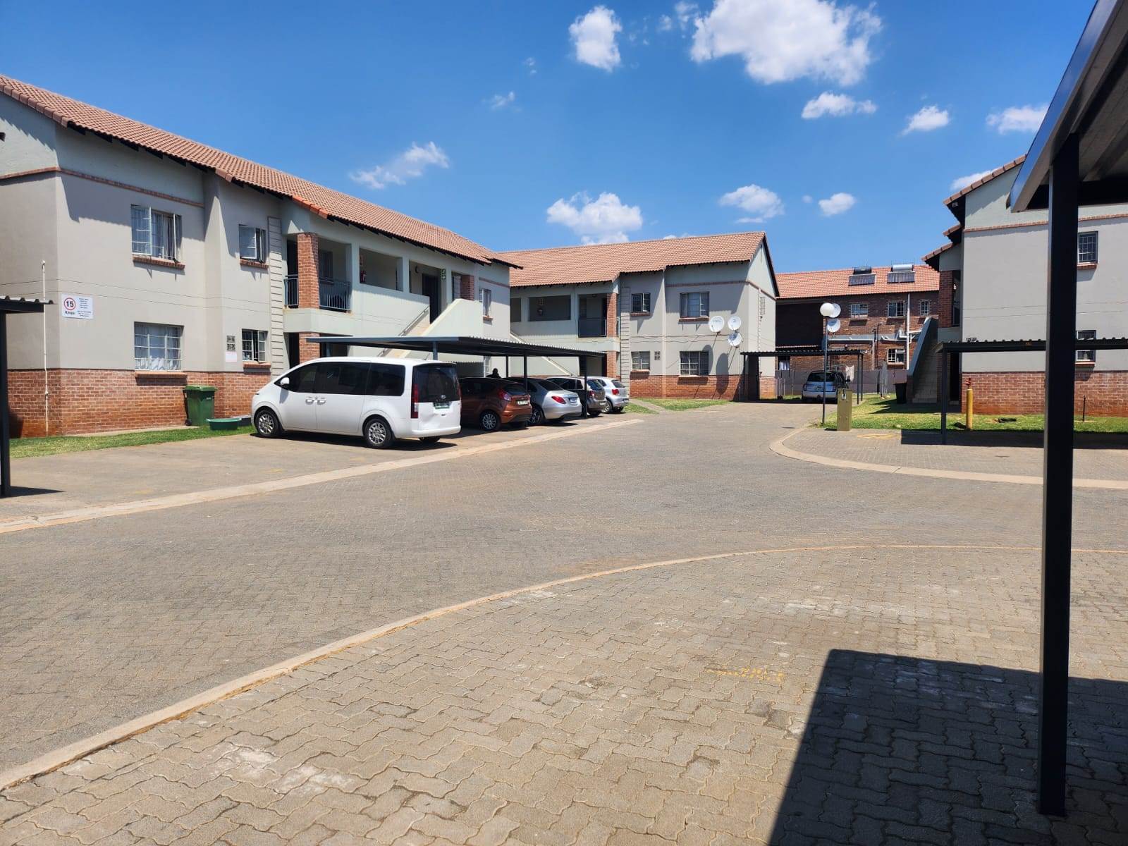 3 Bed Apartment in Waterval East photo number 26