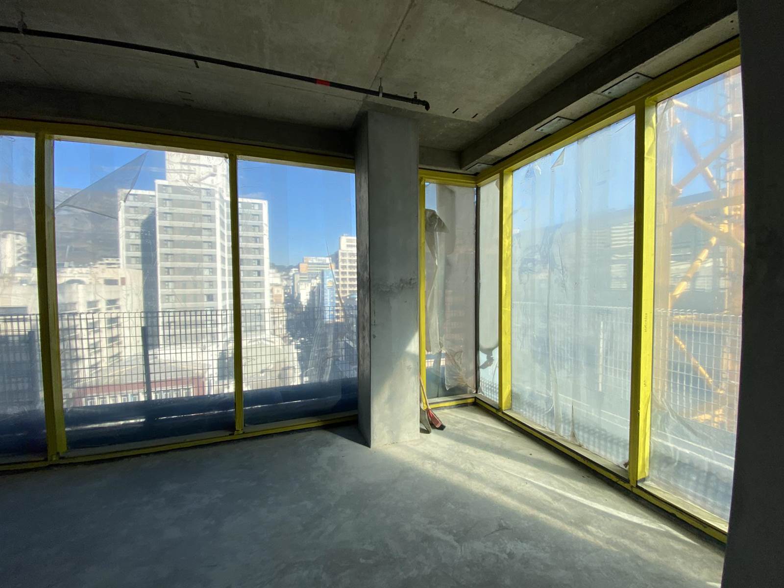535  m² Commercial space in Cape Town City Centre photo number 4