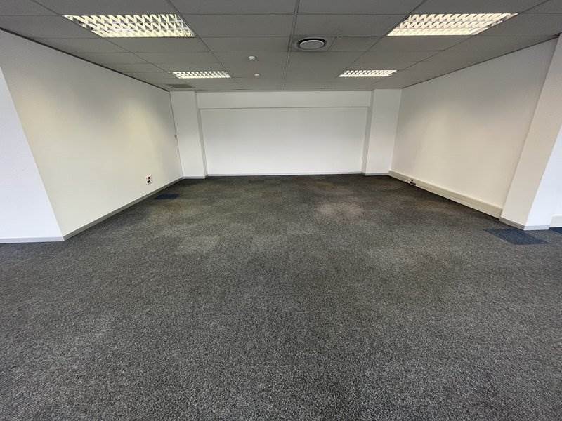 612  m² Office Space in Rivonia photo number 16