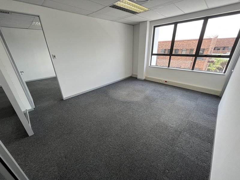612  m² Office Space in Rivonia photo number 19