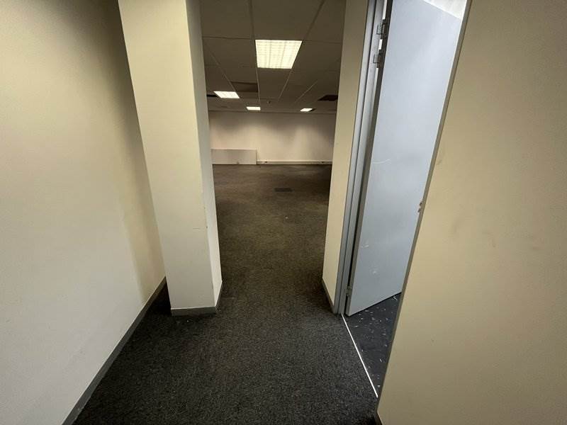612  m² Office Space in Rivonia photo number 6