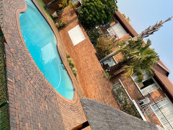 2 Bedroom Flat 2 Bedroom Flat