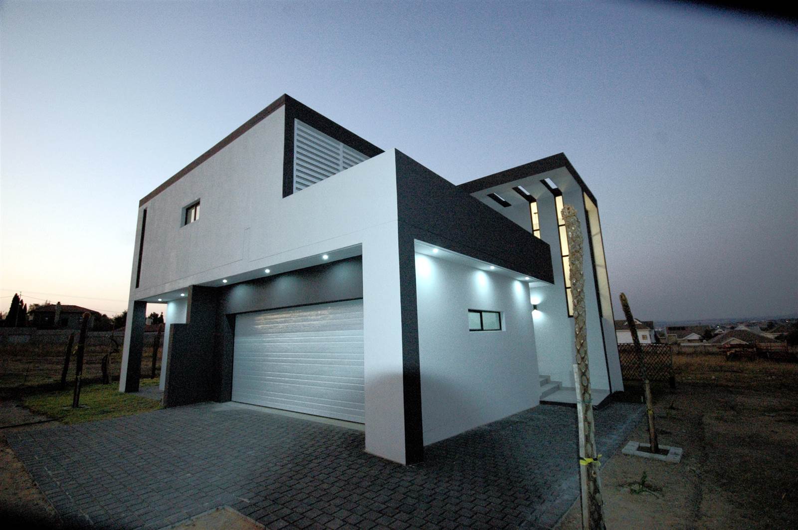 3 Bed House in Fourways photo number 28