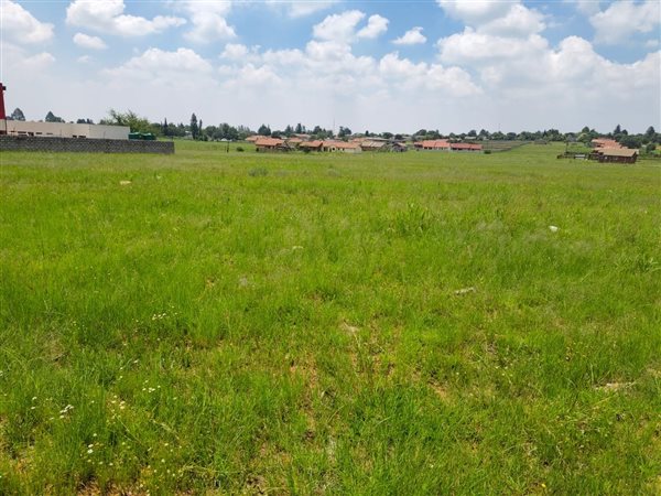 2 855 m² Land