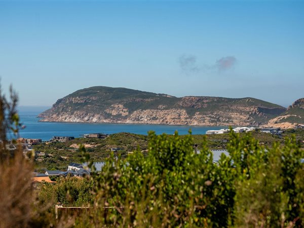 1222 m² Land available in Whale Rock