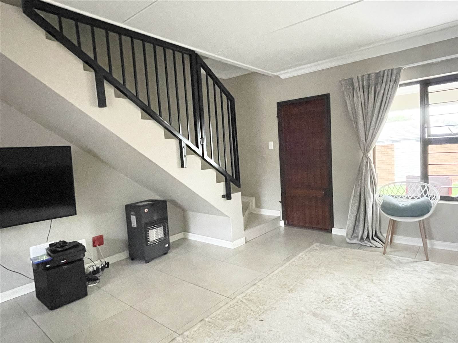3 Bed Cluster in Kyalami photo number 3