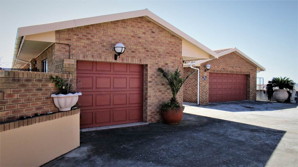 3 Bed Apartment in Mossel Bay Central photo number 27