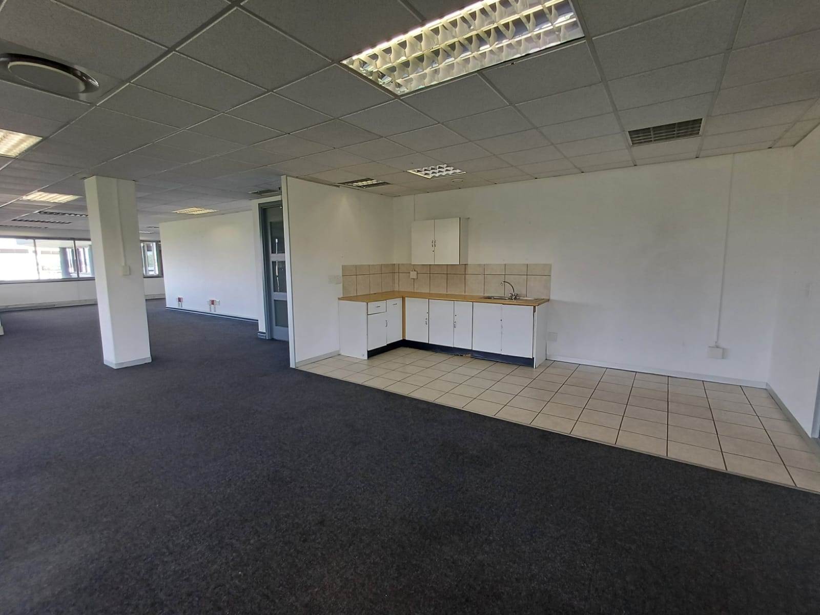 1089  m² Commercial space in Woodmead photo number 17