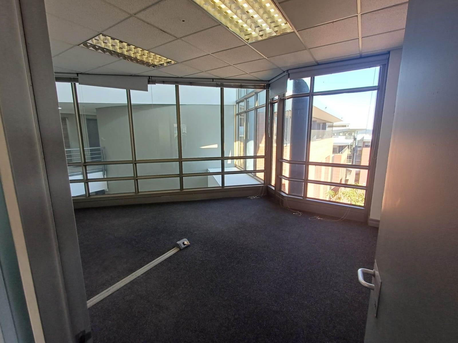 1089  m² Commercial space in Woodmead photo number 23
