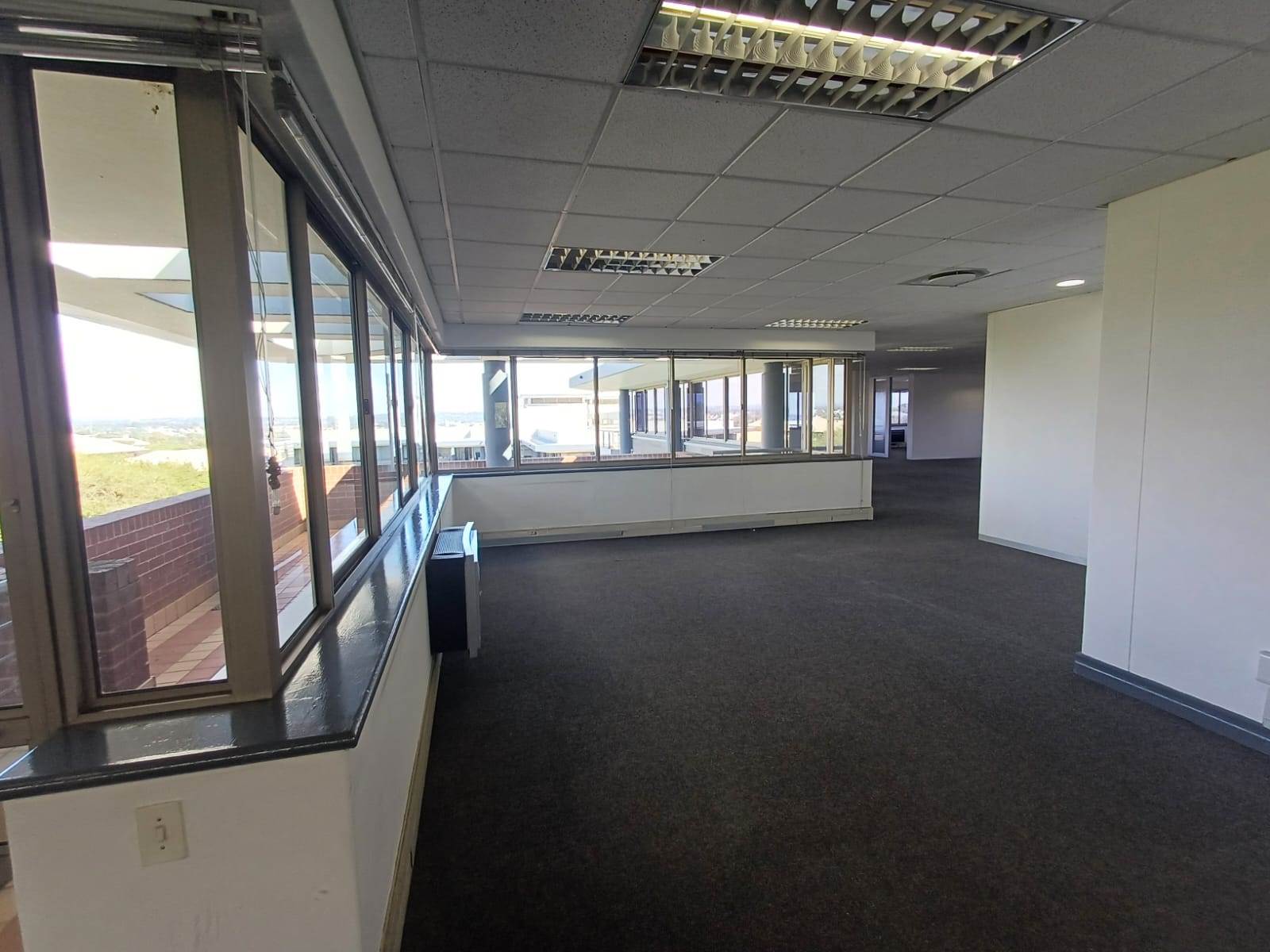 1089  m² Commercial space in Woodmead photo number 18
