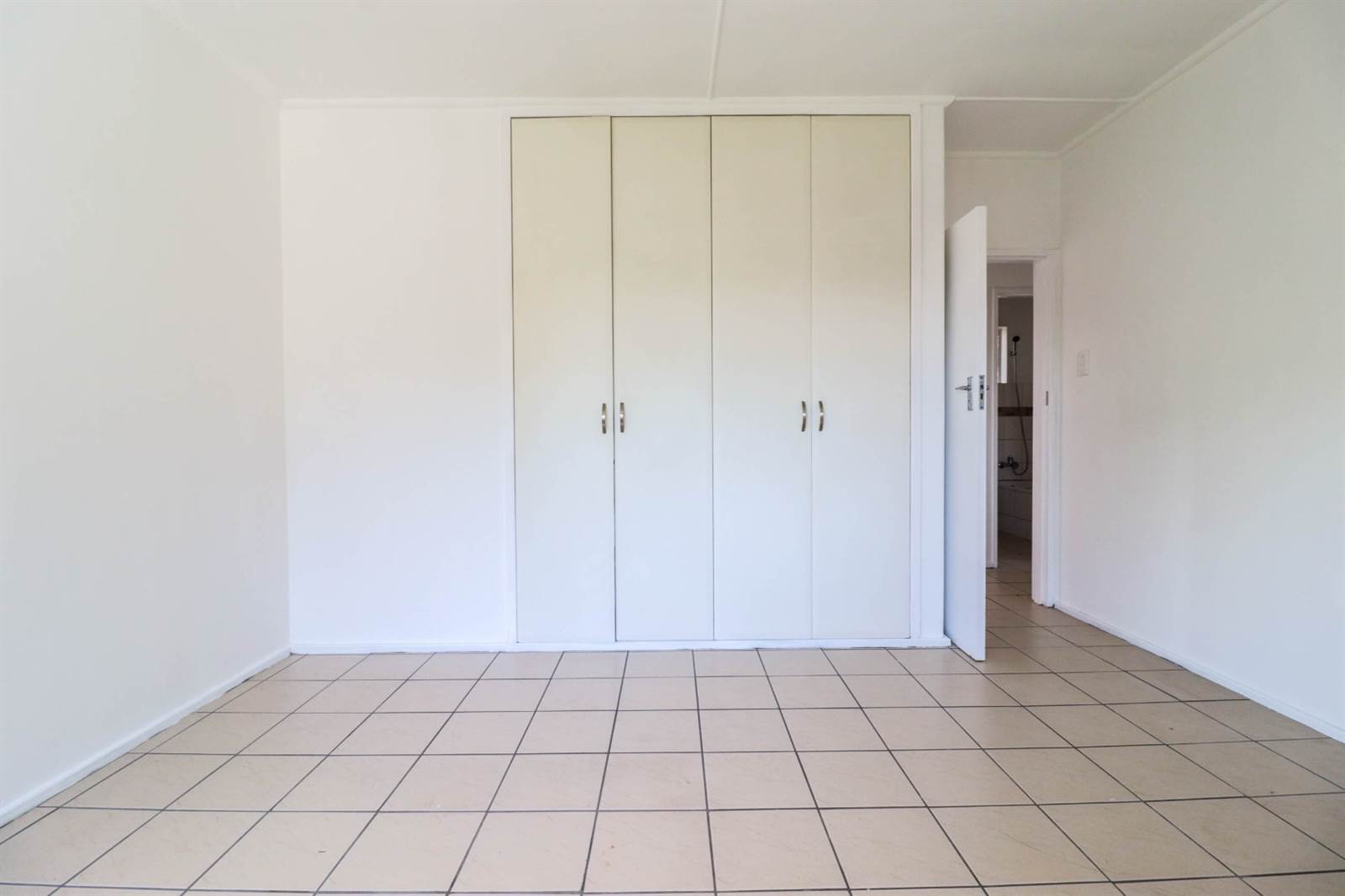 3 Bed Apartment in Pinetown Central photo number 19