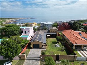 House in Sandbaai