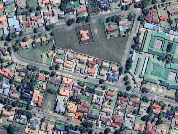 1 120 m² Land 1 120 m² Land