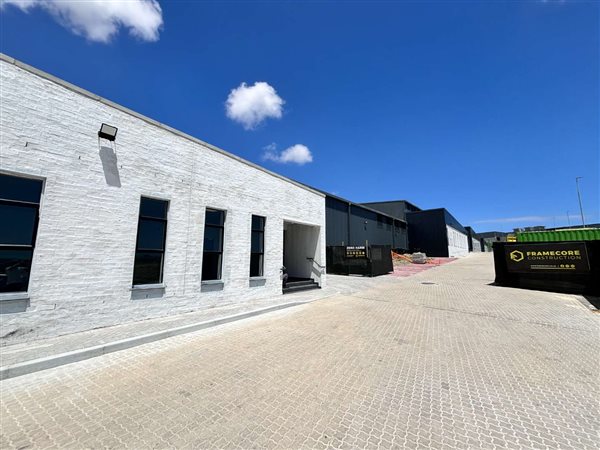 1 569  m² Industrial space