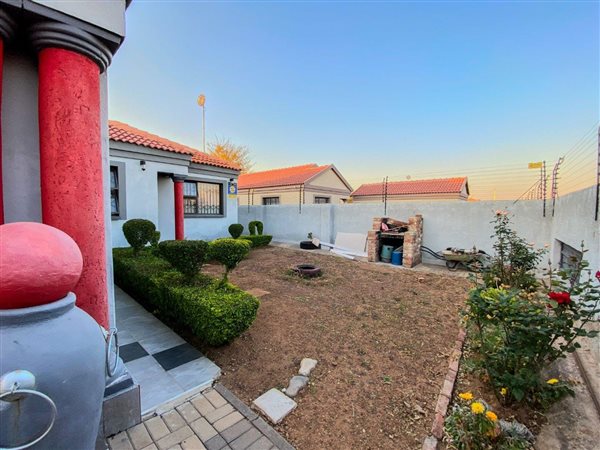 3 Bedroom House 3 Bedroom House