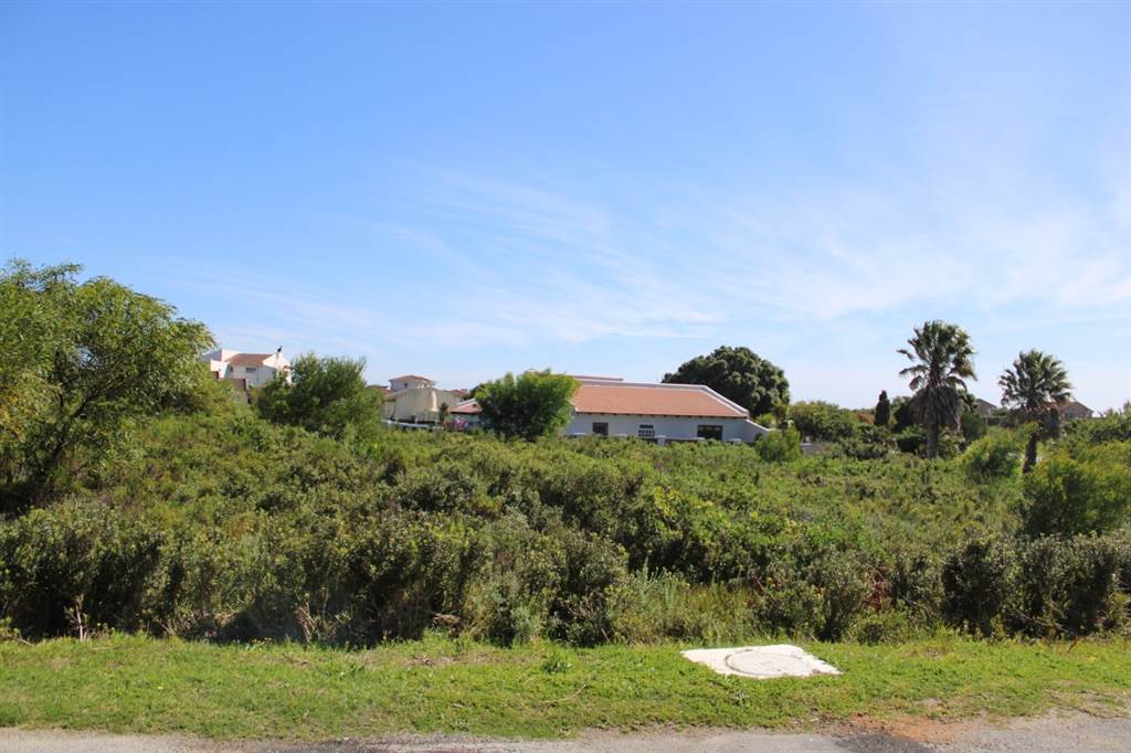 829 m² Land available in Santareme photo number 2