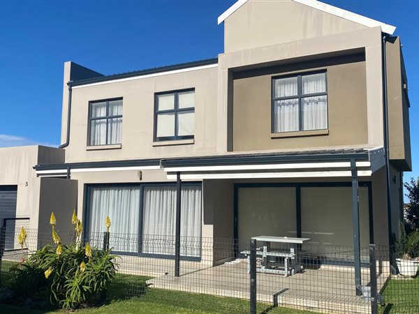 3 Bedroom House 3 Bedroom House
