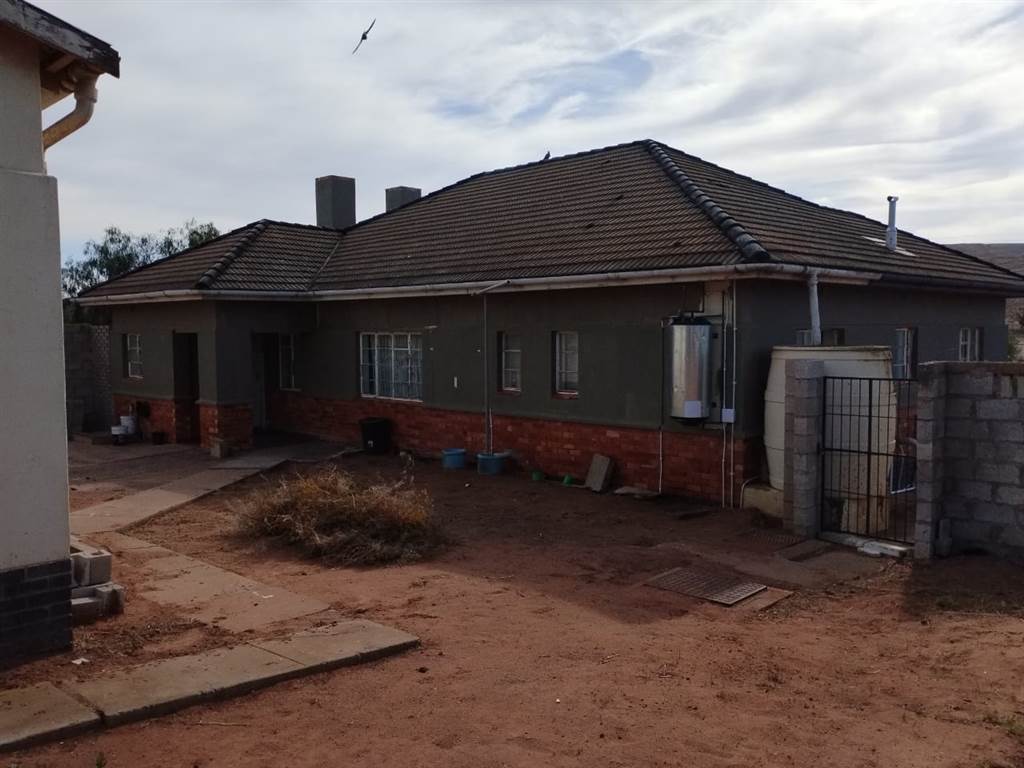 3 Bed House in Bitterfontein photo number 22