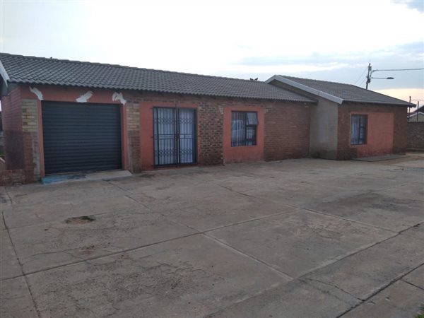 3 Bed House in Ikageng