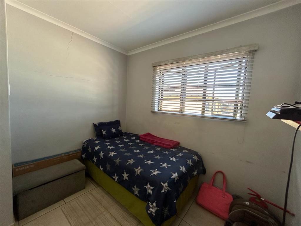 3 Bed House in Waterval East photo number 20
