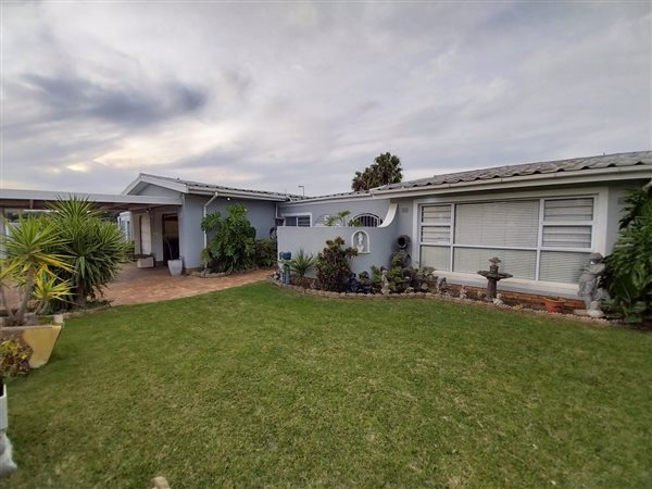 4 Bedroom House 4 Bedroom House
