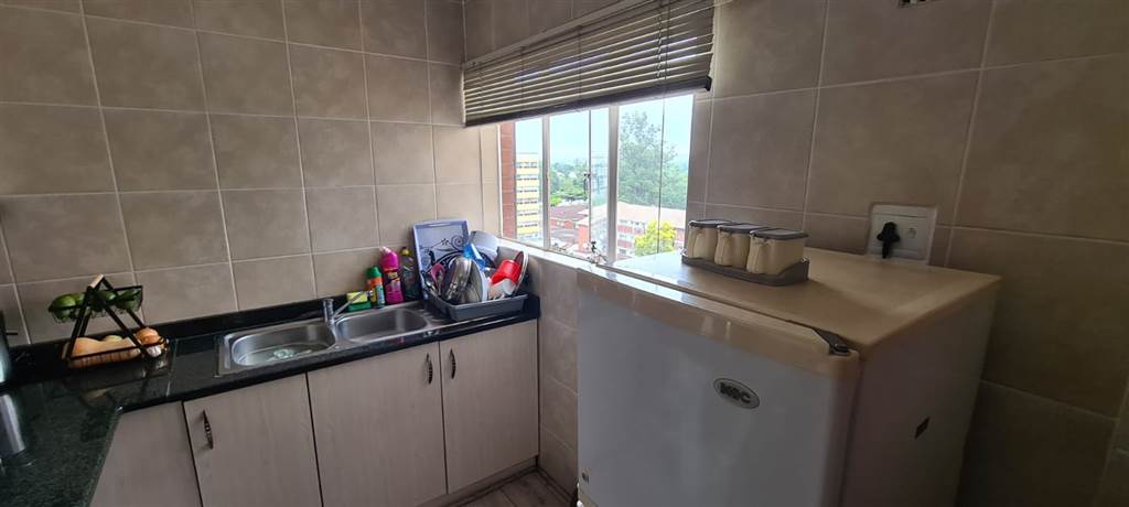 2 Bed Apartment in Pinetown Central photo number 21