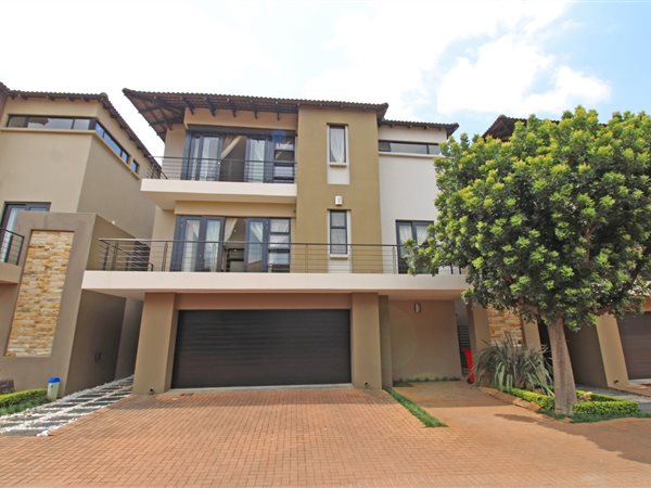 4 Bed Townhouse in Bryanston
