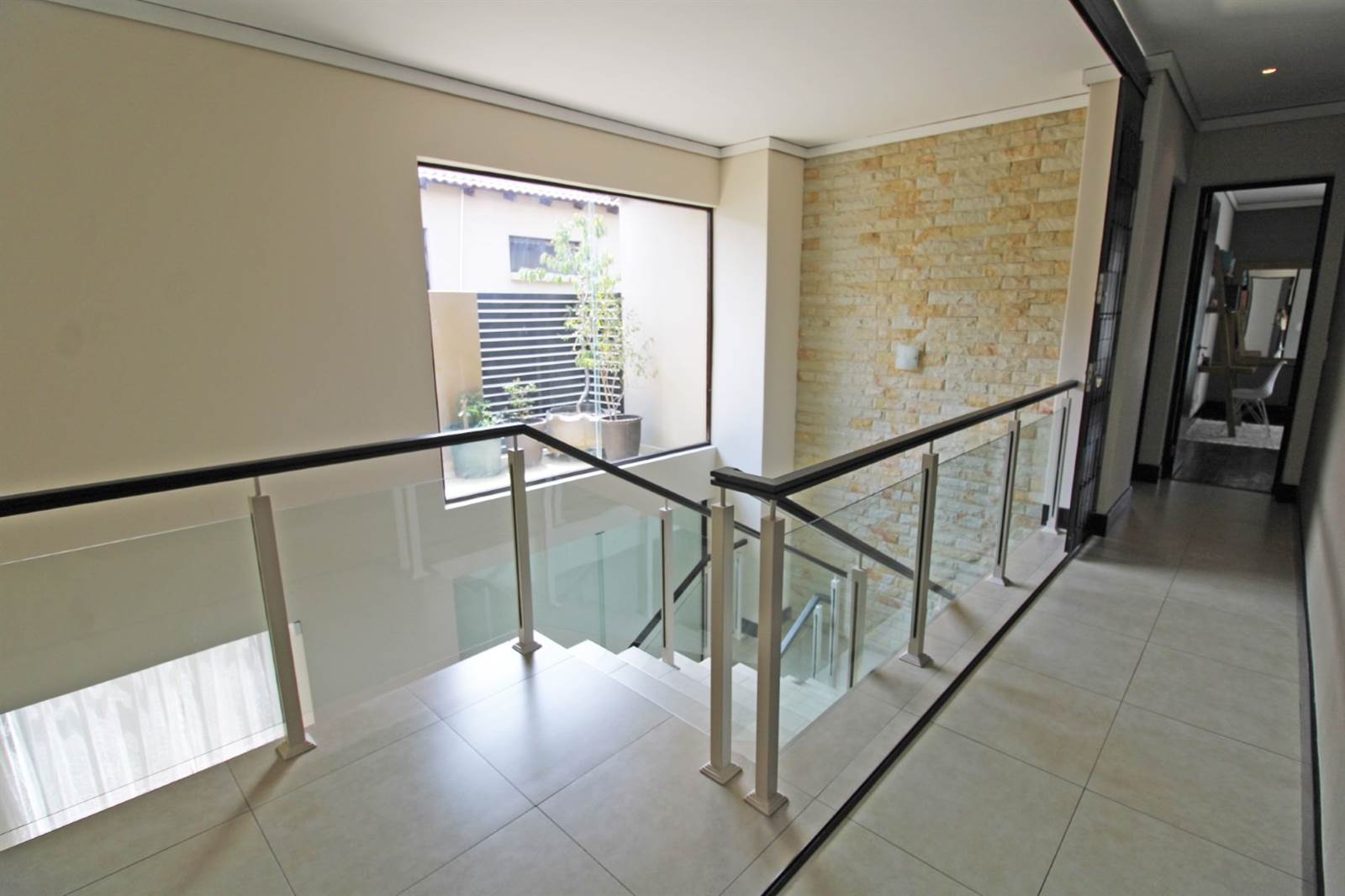 4 Bed Townhouse in Bryanston photo number 22