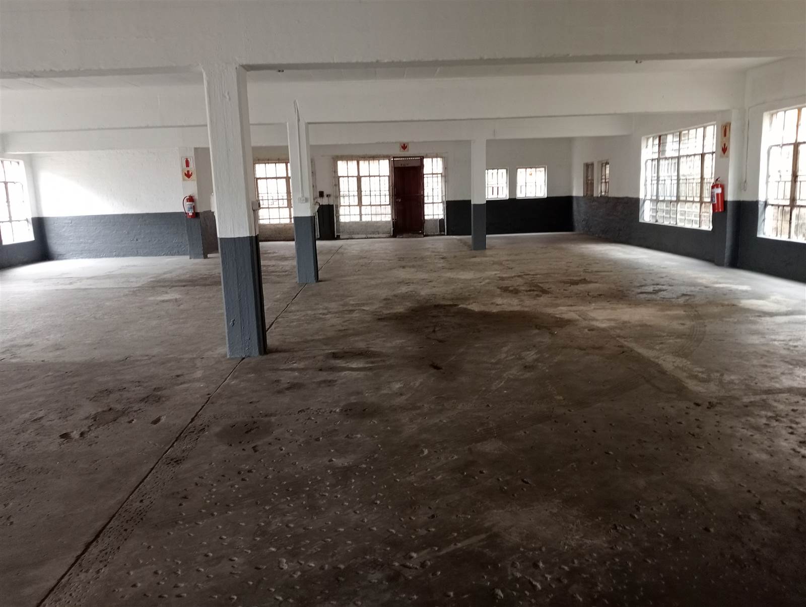 330  m² Industrial space in New Germany photo number 23