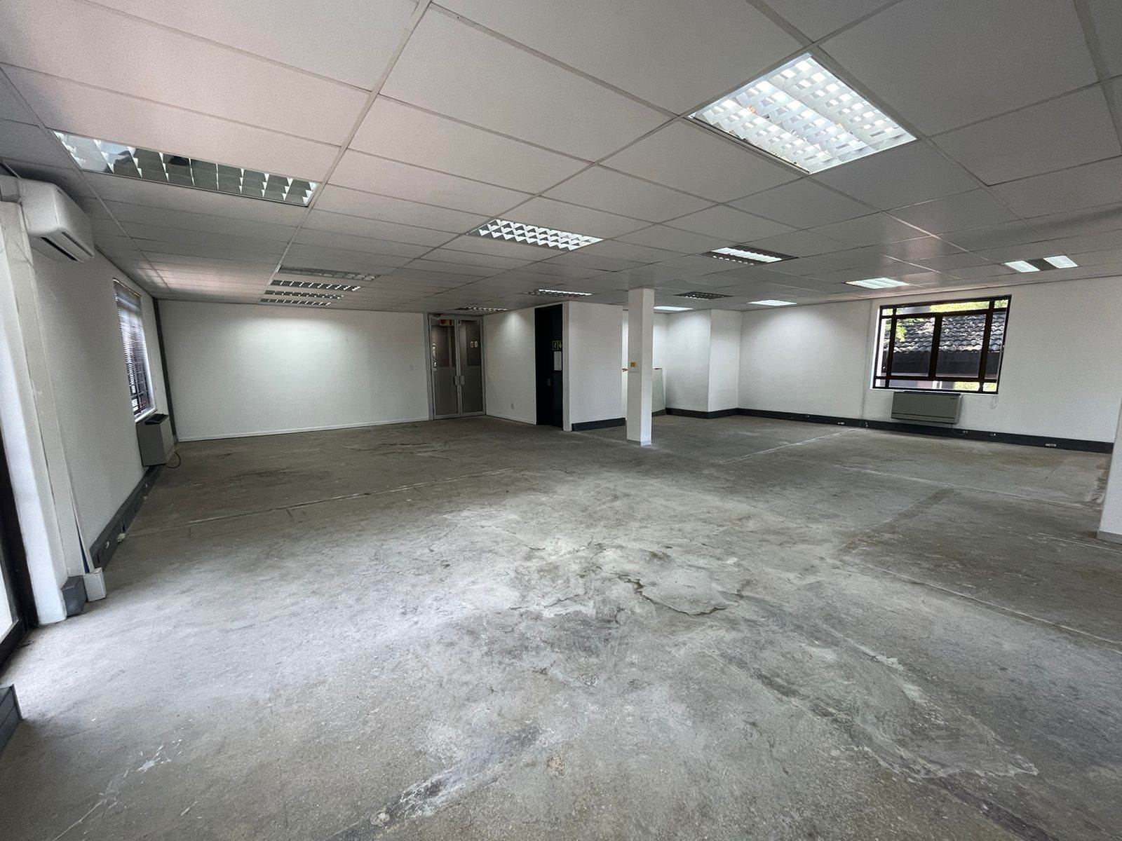182  m² Commercial space in Hyde Park photo number 5
