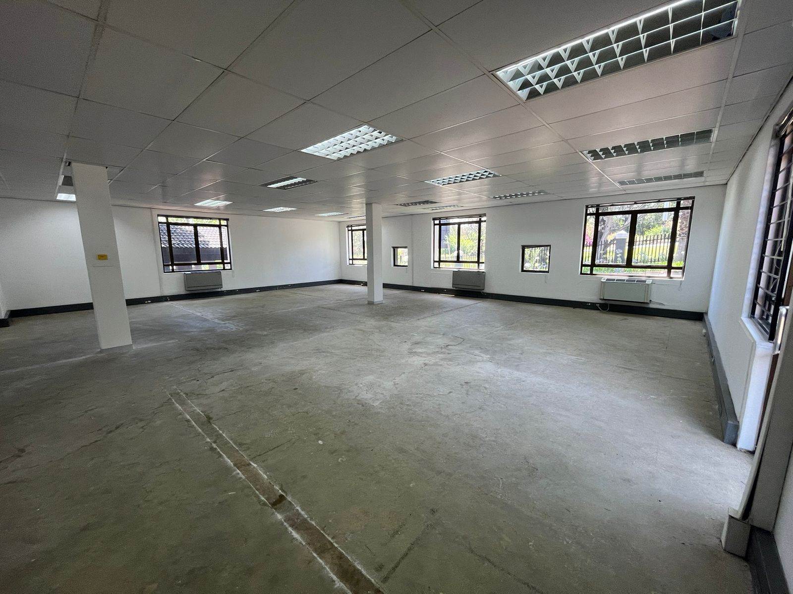 182  m² Commercial space in Hyde Park photo number 4