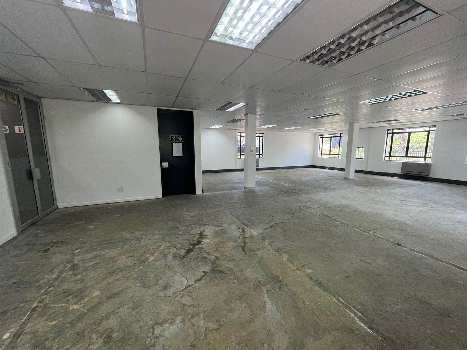 182  m² Commercial space in Hyde Park photo number 3