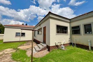 4 Bed House in Clayville photo number 18