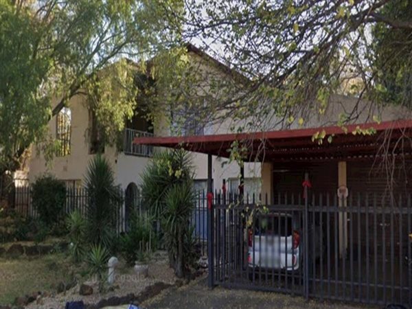 3 Bedroom House 3 Bedroom House