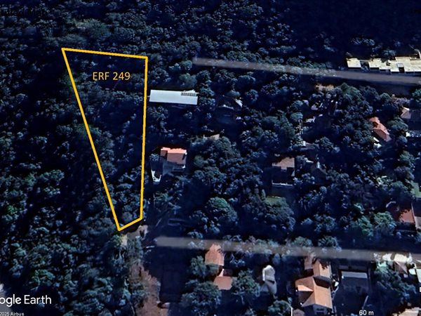 1 658 m² Land