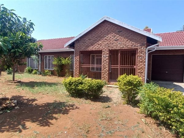 3 Bedroom House 3 Bedroom House