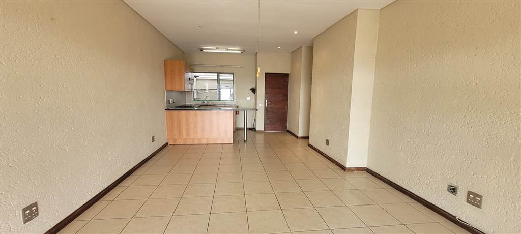 2 Bed House in Nelspruit Central photo number 5